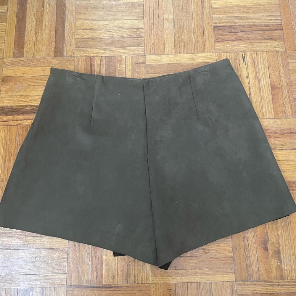 skort - Picture 3 of 4